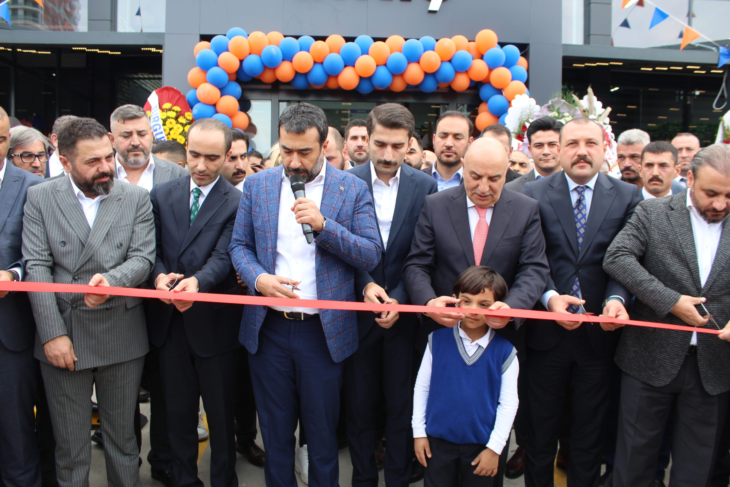 OVA GROSS  MARKET AÇILDI