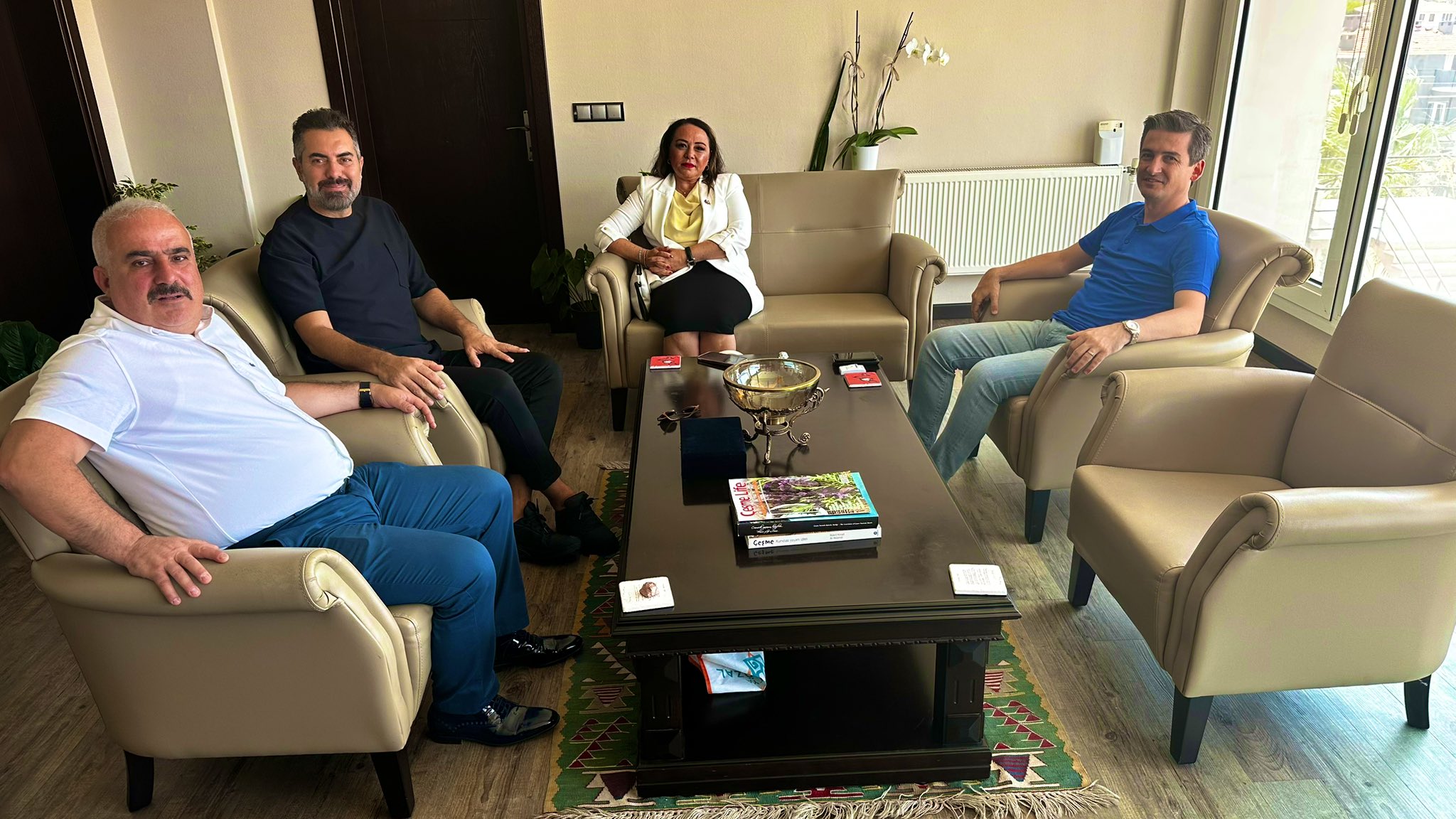 Rektör Ana Son Ziyaretlerini Sosyal Medya Hesabından Paylaştı