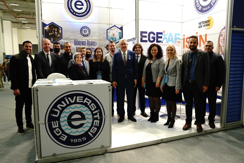 Rektör Budak EGEKAF’a katılan firmaları yalnız bırakmadı...