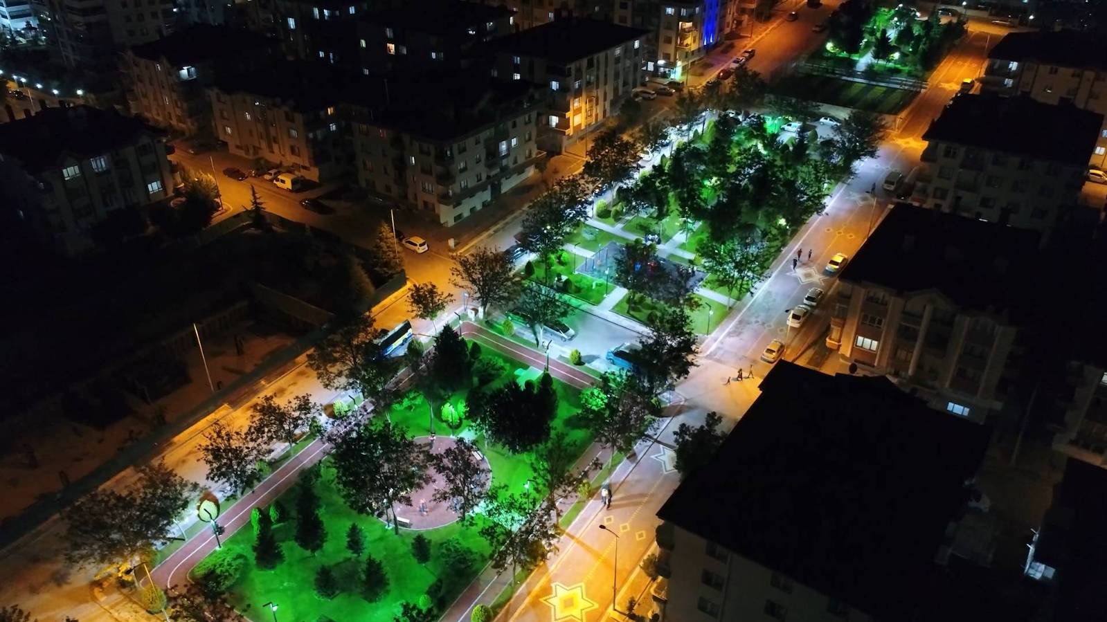 Safa Park Yenilenen Yüzüyle Işıl Işıl