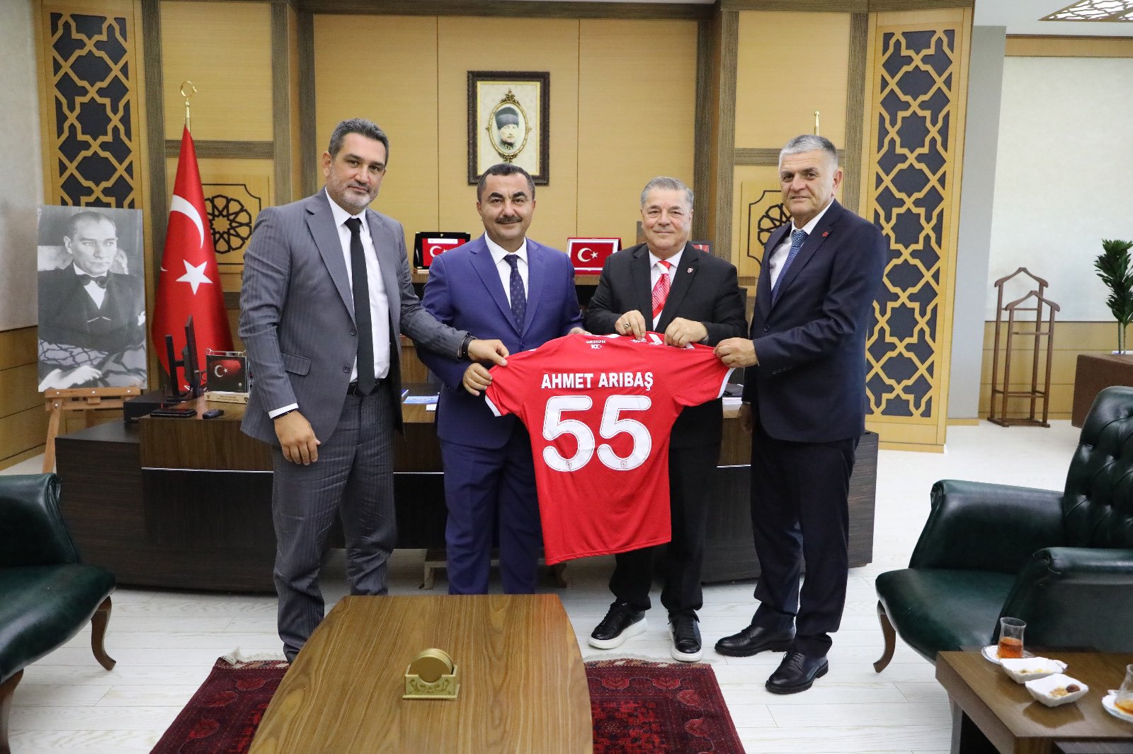 Samsunspor'dan Vali ve Emniyet Müdürü''ne Hayırlı Olsun Ziyareti