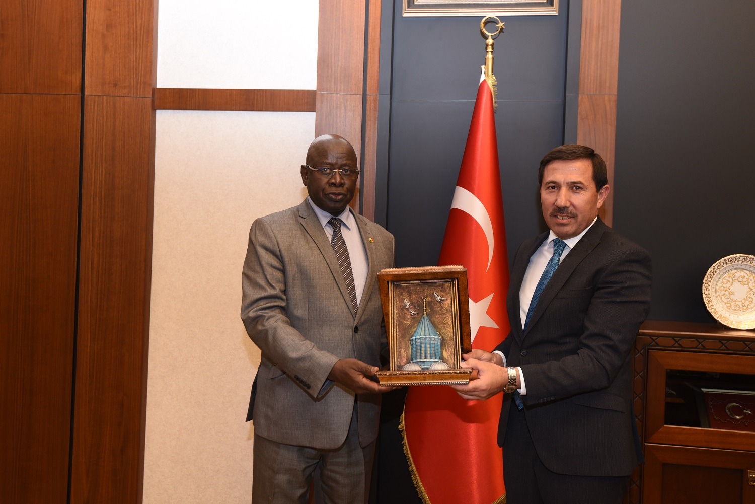 SENEGAL ANKARA BÜYÜKELÇİSİ GUEYE’DEN BAŞKAN KILCA’YA ZİYARET