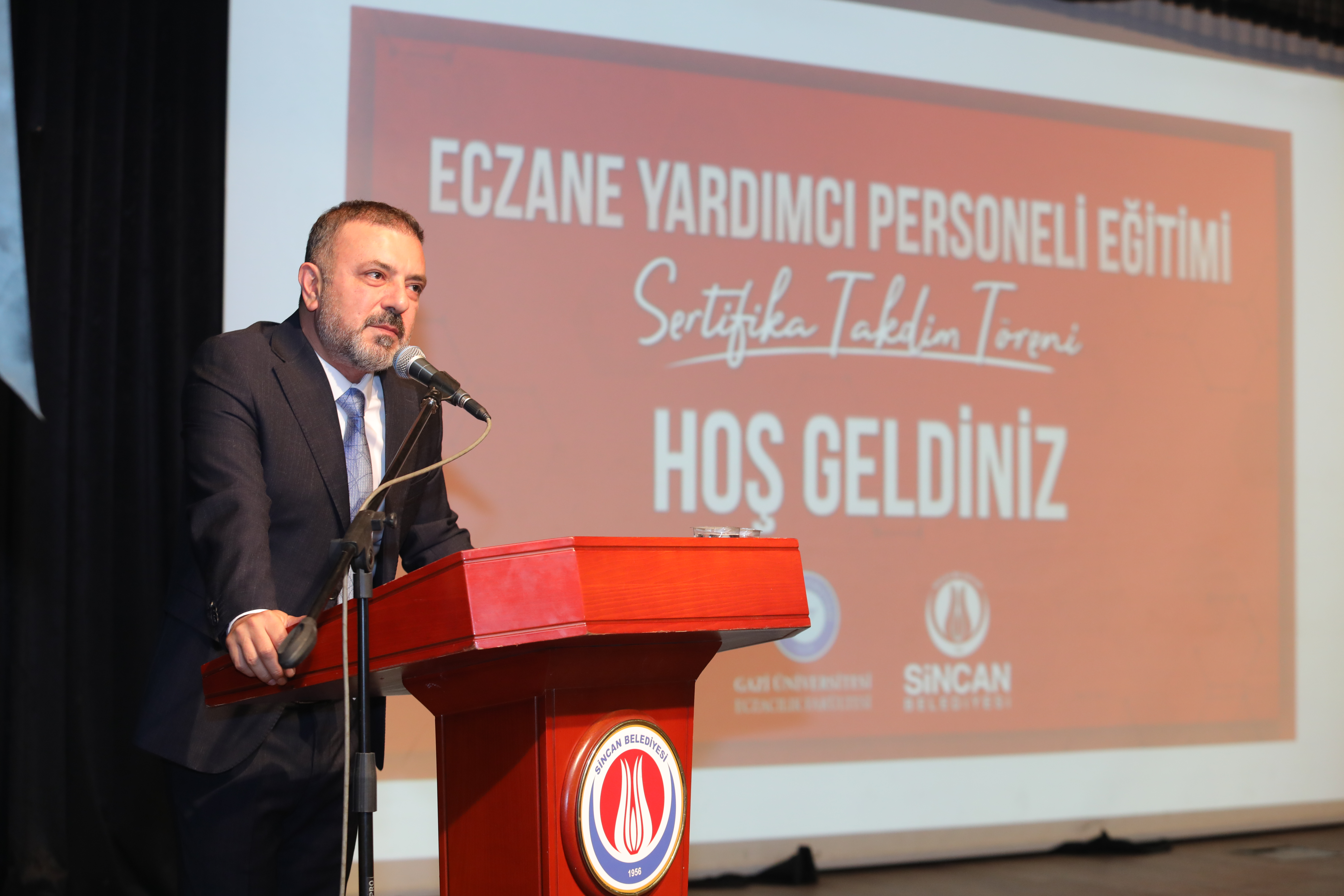 SİNCAN BELEDİYESİ ECZANE YARDIMCI PERSONEL EĞİTİMİ İLK MEZUNLARINI VERDİ