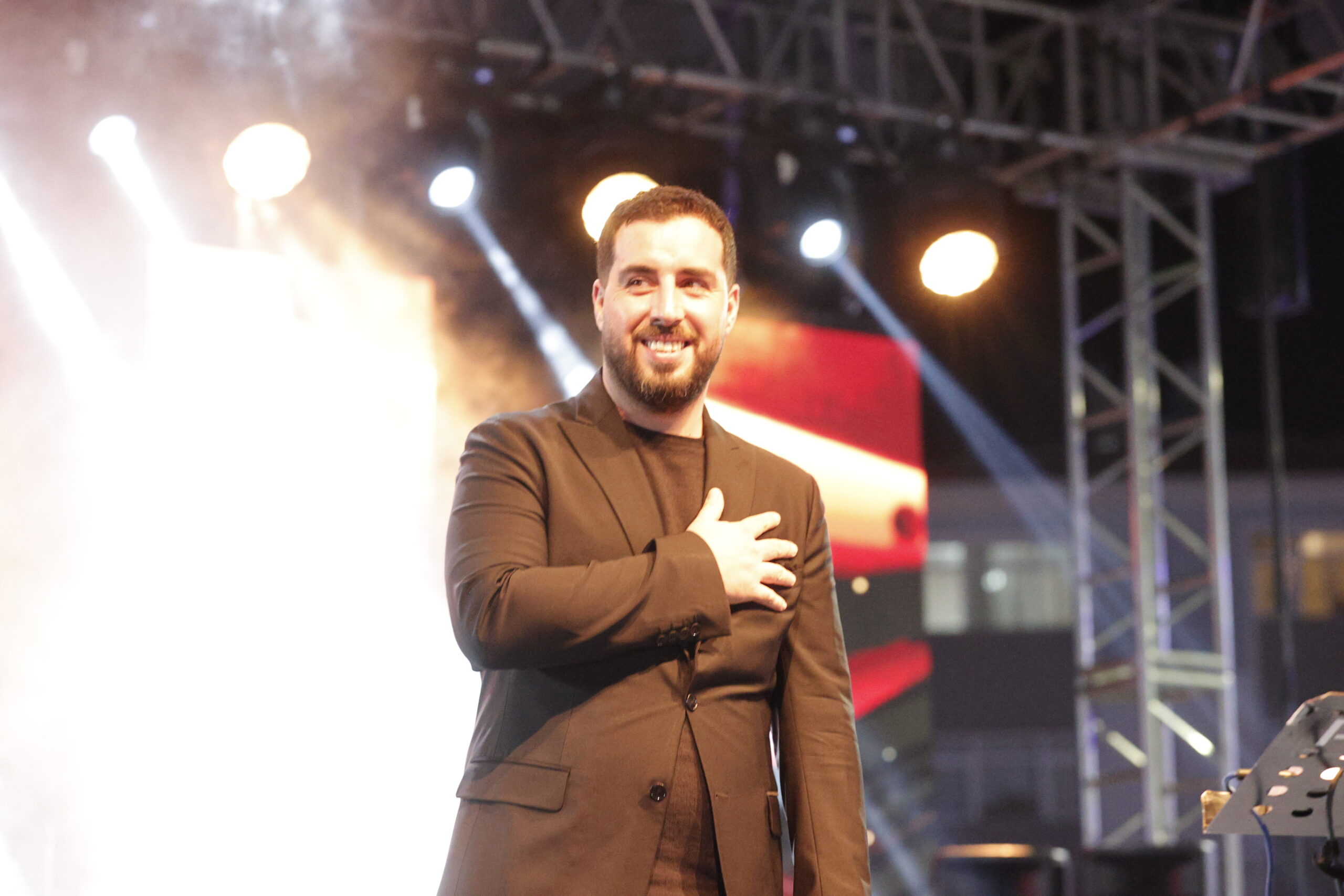 SİNCAN MUSTAFA TAŞ KONSERİ İLE UNUTULMAZ BİR AKŞAM DAHA YAŞADI