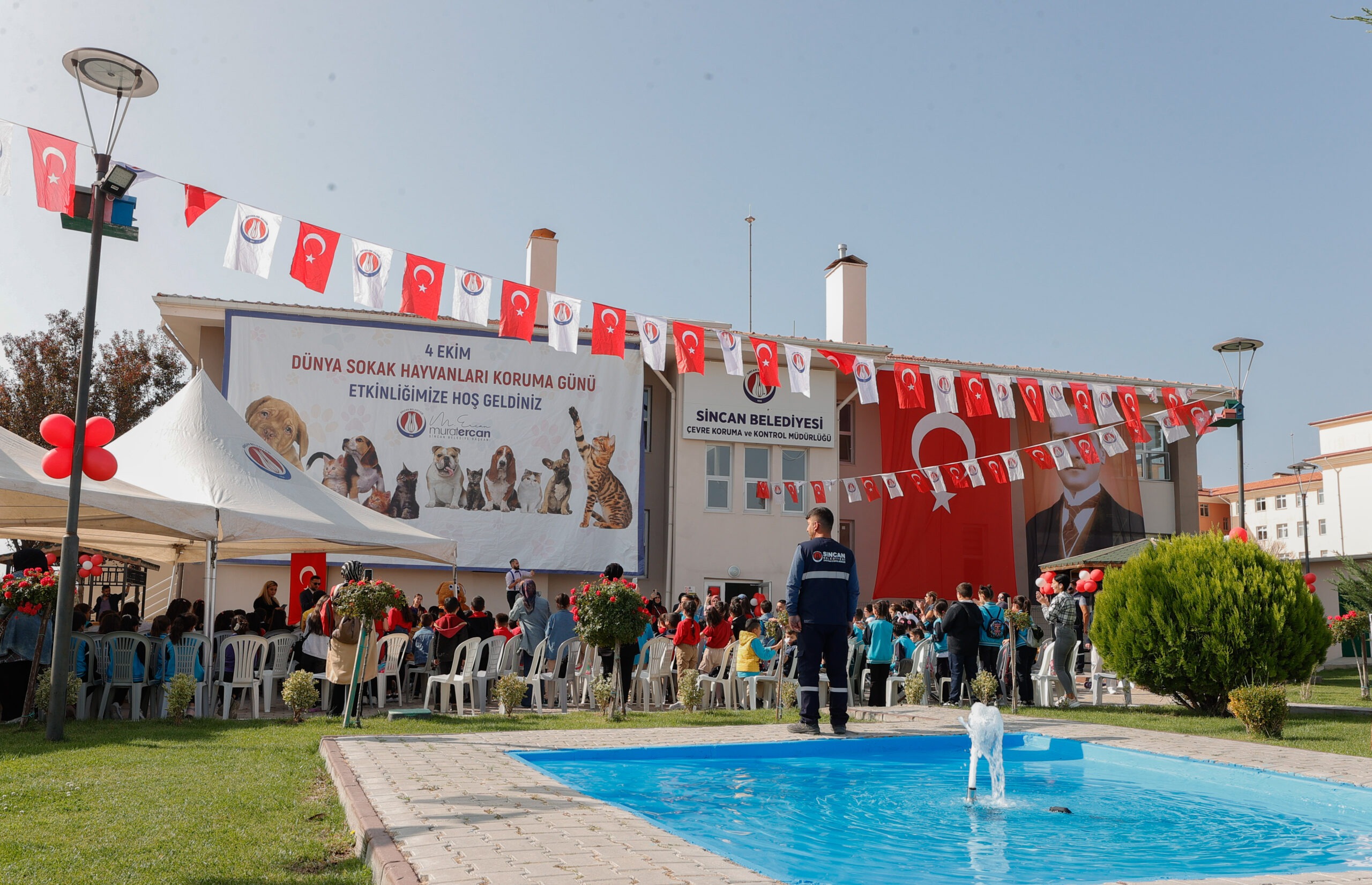 SİNCAN’DA SEVİMLİ DOSTLARA ÖZEL “PATİ PARK” AÇILDI