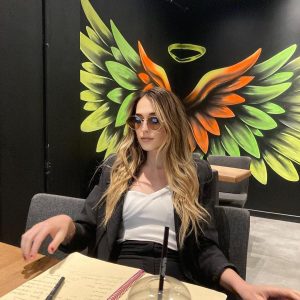 Sinem Tamur cine5tv’ye transfer oldu