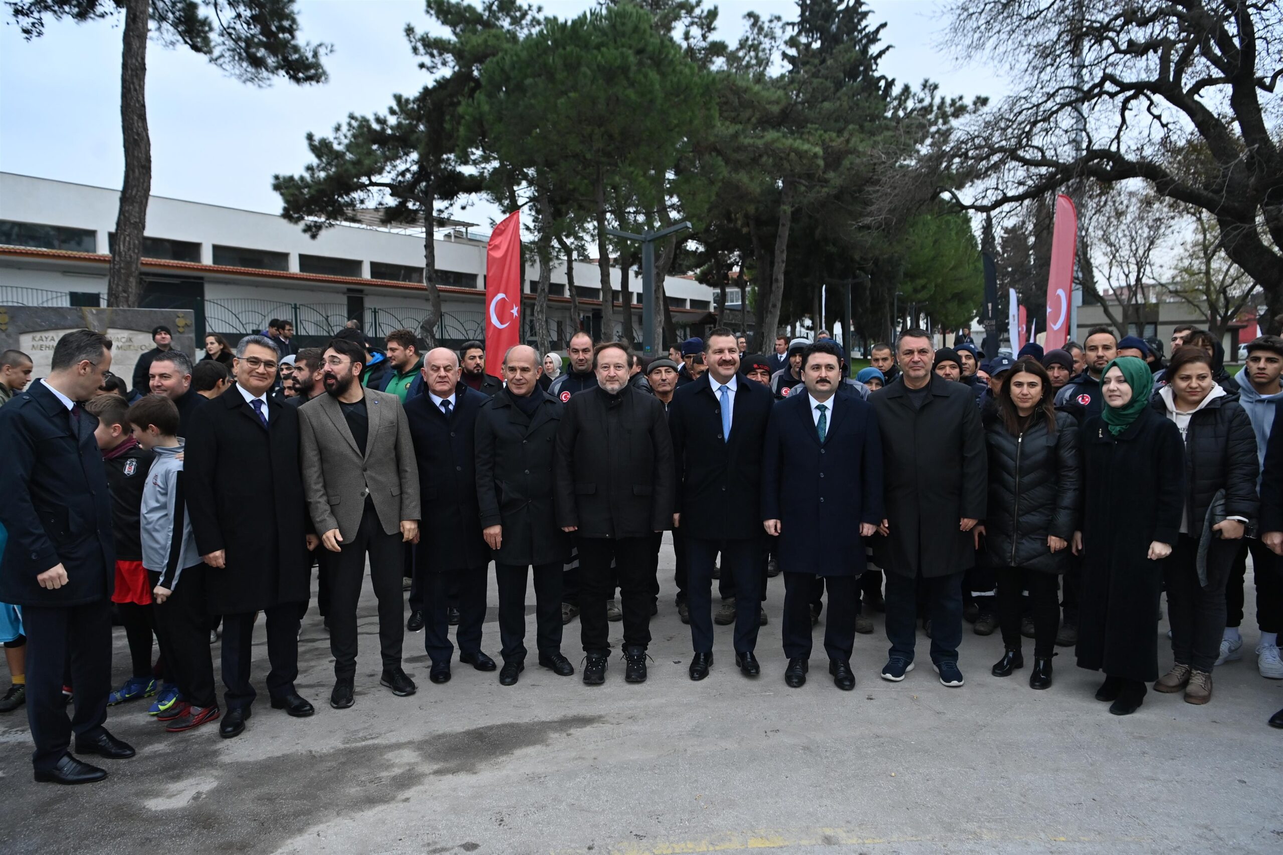 -Skate Park başkandan,     ödüller gençlerden