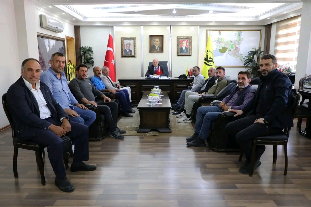 Spor Klupleri Bayburt Temsilcileri Başkan Pekmezciyi Ziyaret Etti