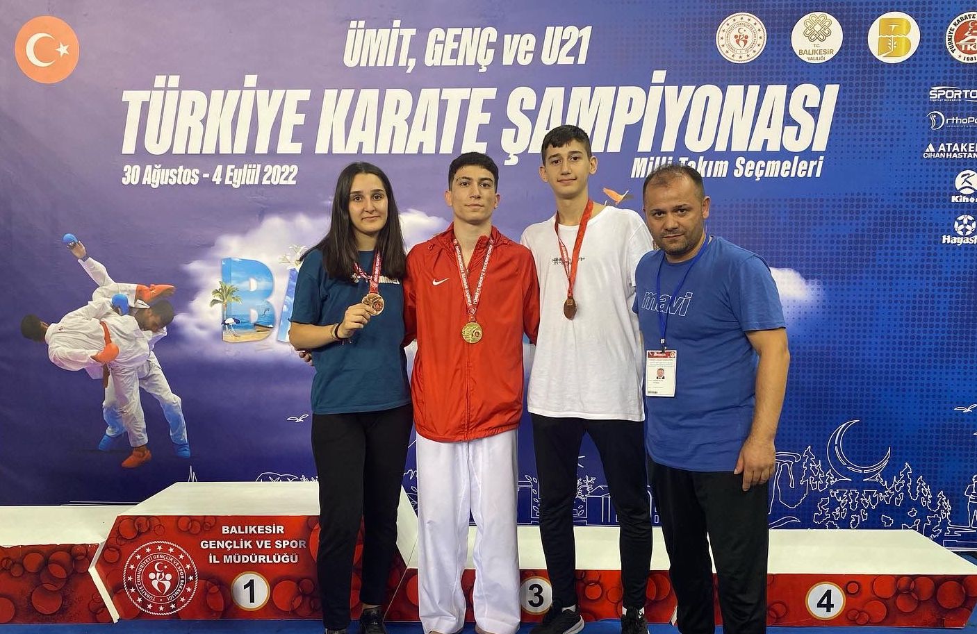 SULTANGAZİ EVLATLARIYLA GURUR DUYUYOR