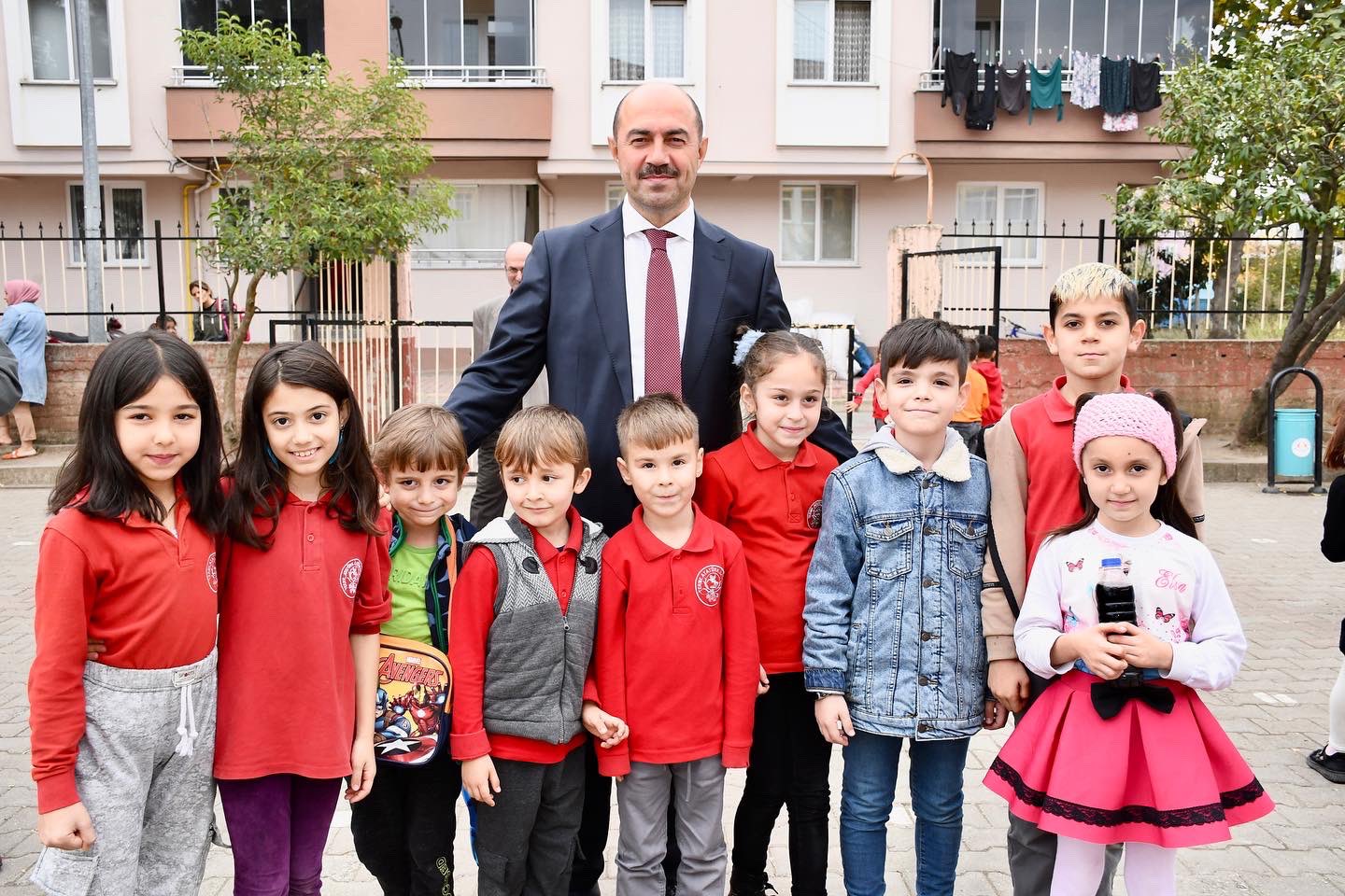 TERME BELEDİYE BAŞKANI HİÇBİR ÖĞRETMENİ UNUTMADI