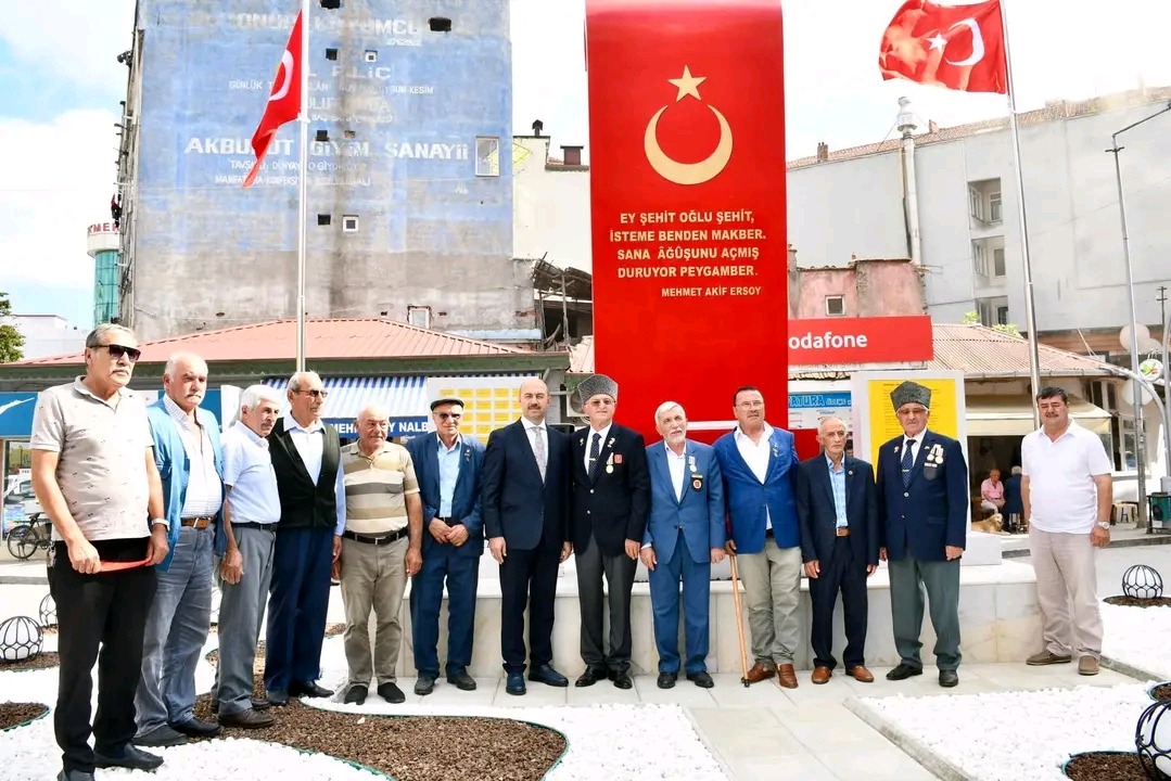 Terme Şehitler  Anıtı Törenle Açıldı