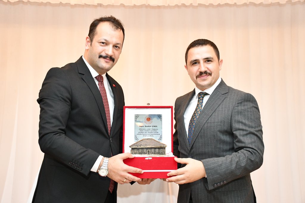 Terme'de Hakim Ve Savcılara Veda Yemeği