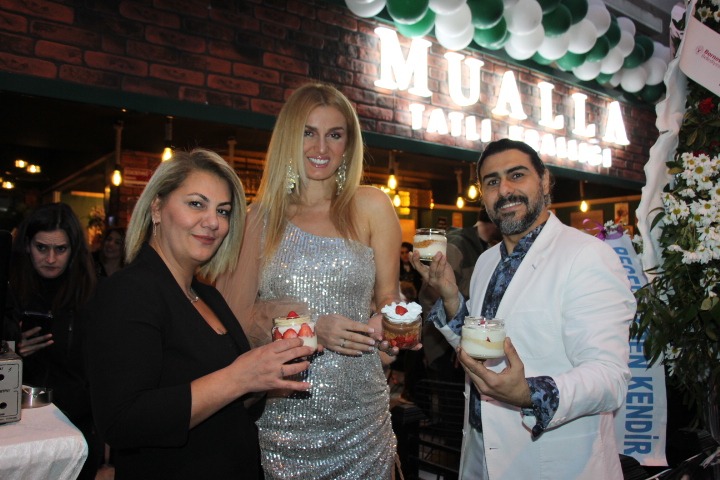 Ünlü Manken Tuğba Özay Tatlı İsmi Önerdi