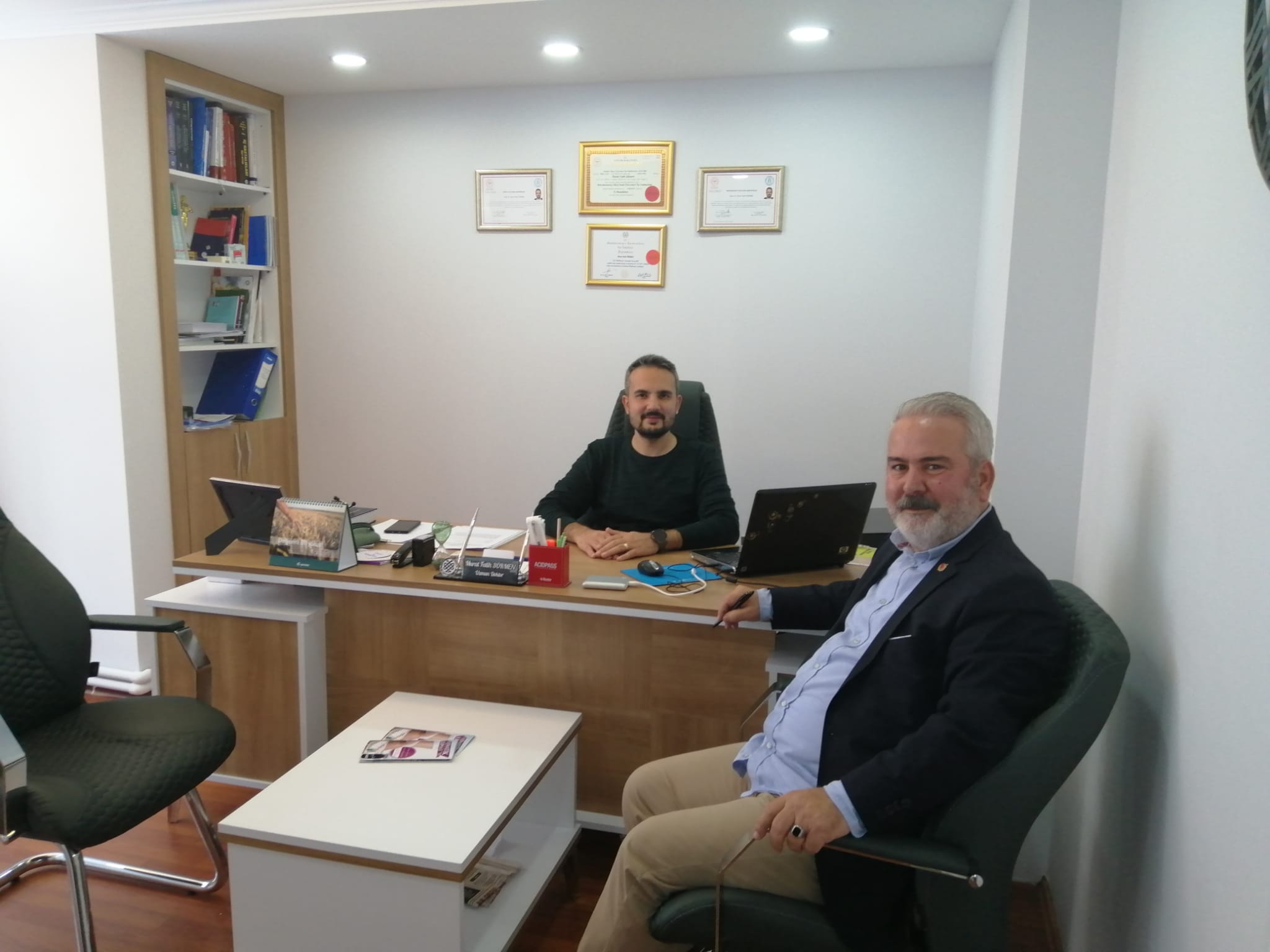 USTA GAZETECİ İSMET AKTAŞ'TAN DR.M.FATİH SÖKMEN’E ZİYARET