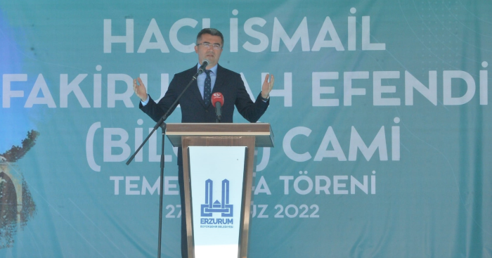 VALİ MEMİŞ: “MEHMET SEKMEN BAŞKANIMIZ YEREL YÖNETİMİN DUAYEN İSMİDİR”