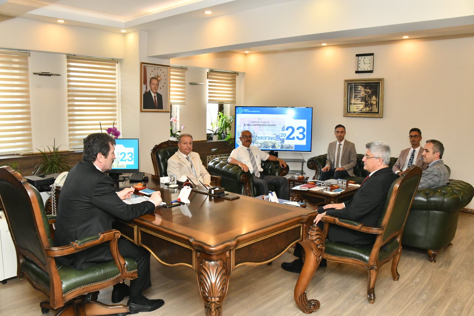 Vali Orhan Tavlı, İl Milli Eğitim Müdürlüğünden  Brifing Aldı