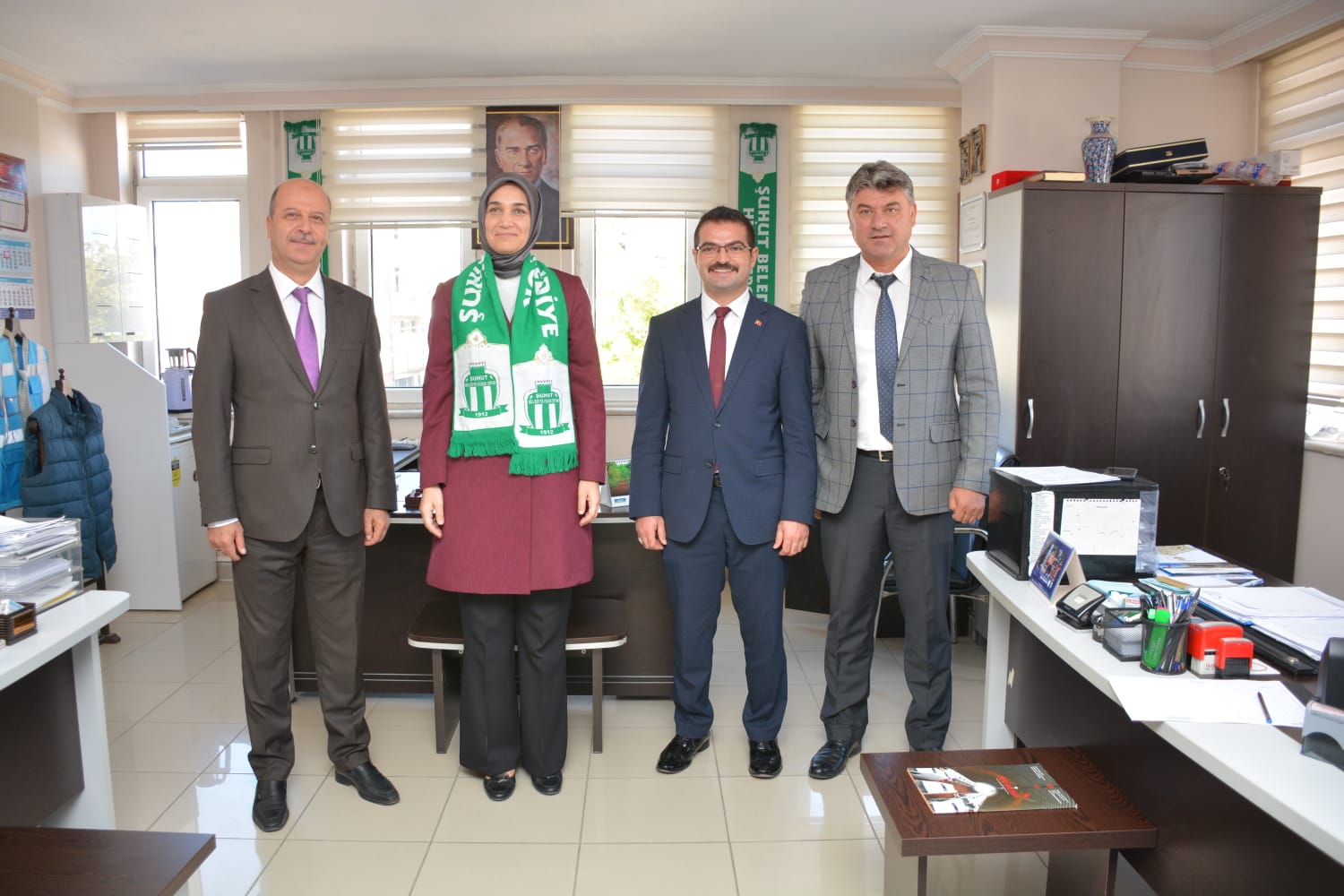 Vali Yigitbaşı Başkan Zeybek'i ziyaret etti