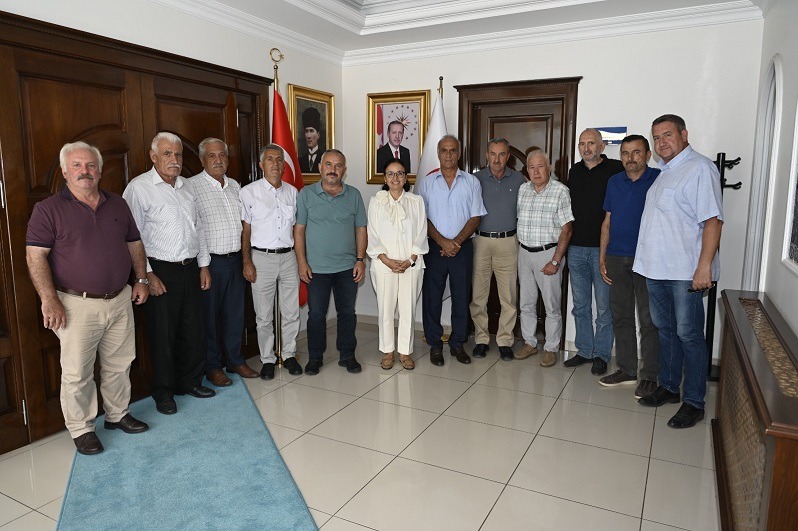 Yalova Valisi Ziyaretçilerini Kabul Etti