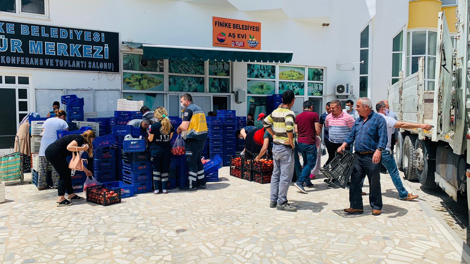 Yardımseverlerden Büyük Bağış