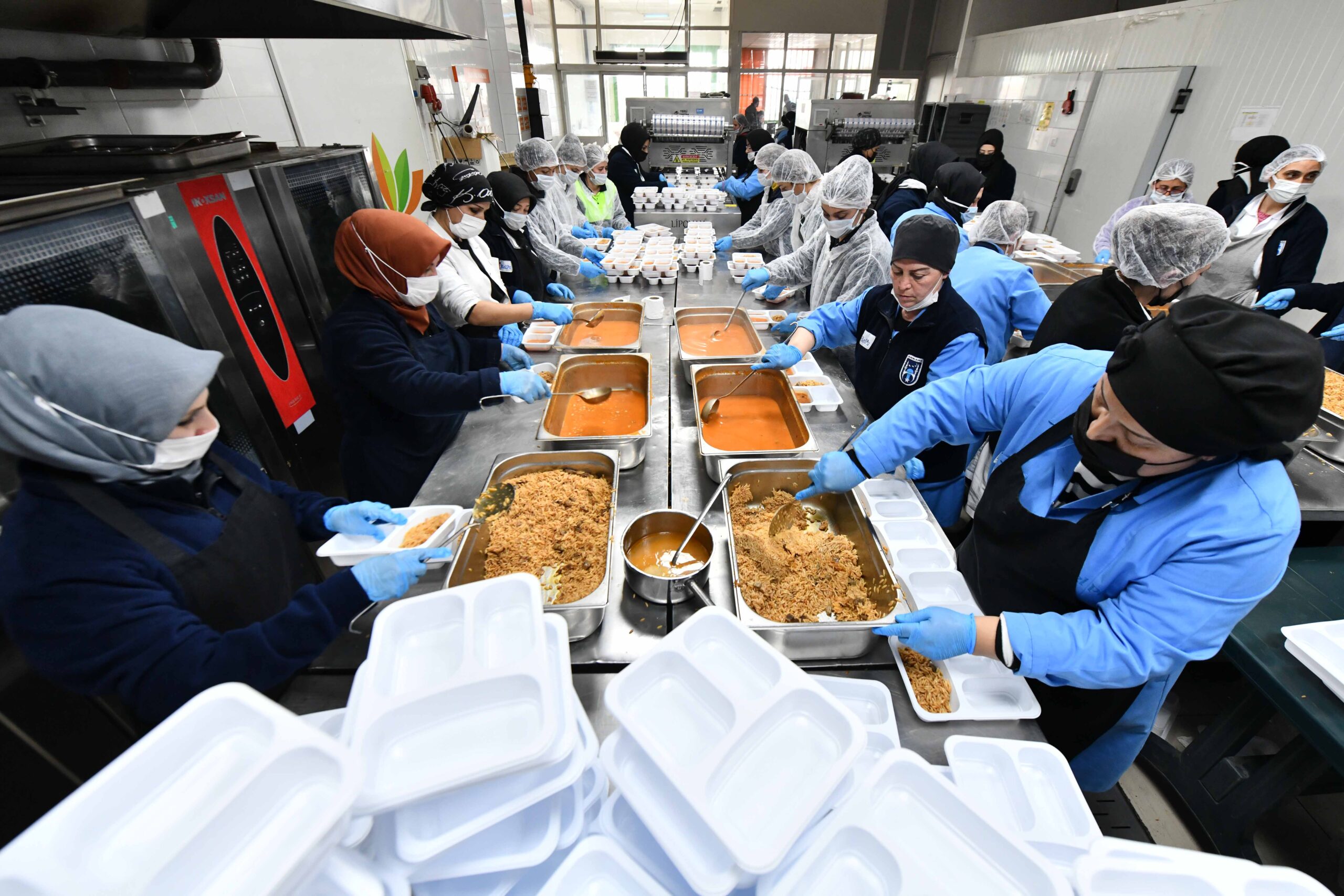 “YEMEK VER” KAMPANYASINA DESTEK 10 MİLYON TL’Yİ AŞTI