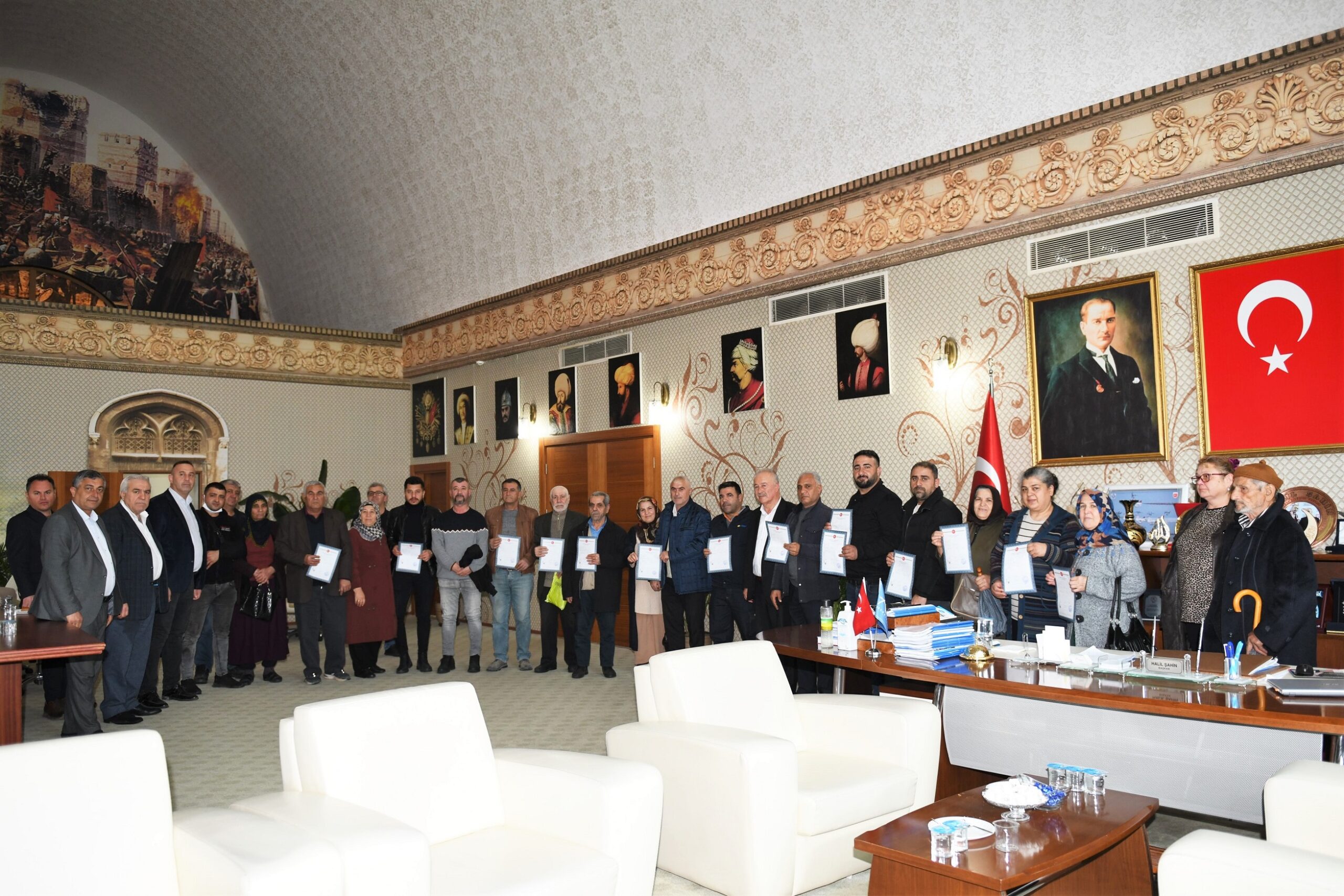 AKSU’DA HAK SAHİBİ 20 VATANDAŞ DAHA TAPULARINI TESLİM ALDI