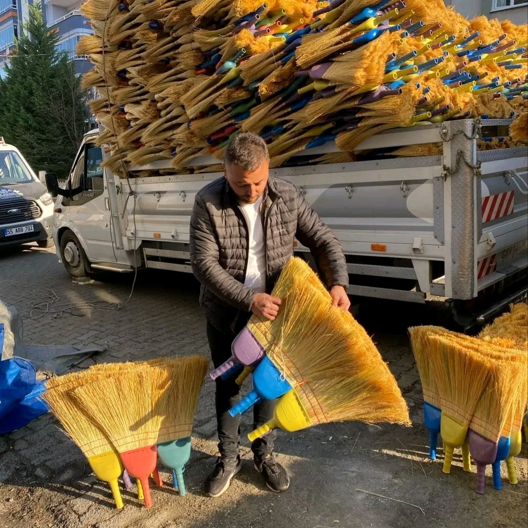 Aydemir Süpürgecilik “Süpürge Bizim İşimiz”