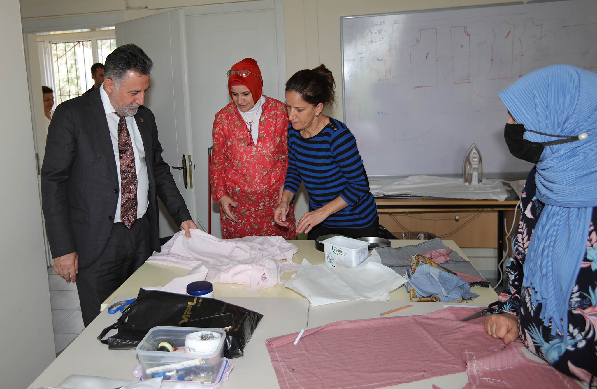 Güçlü Bayraklı’yı hep birlikte oluşturduk” dedi.