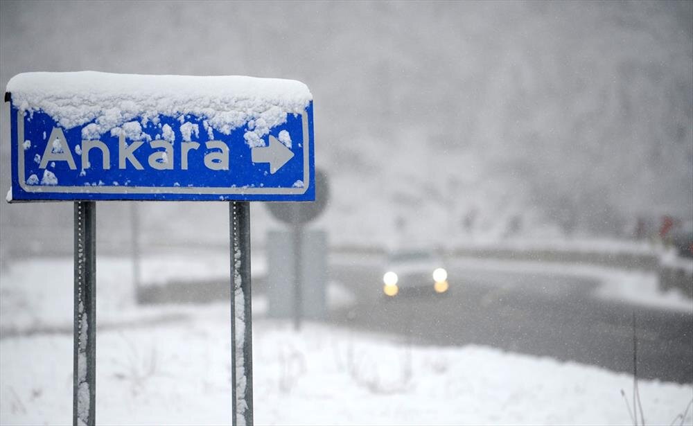 Cumhuriyet tarihinin en büyük soğuğu Ankara’ya geliyor! Gece -21 derece olacak! Başkentliler kara gömülecek