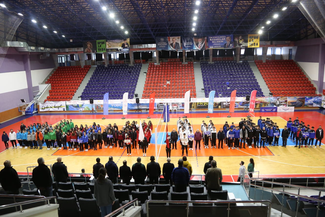 ORDU’DA OKULSPORLARI VOLEYBOL HEYECANI BAŞLADI