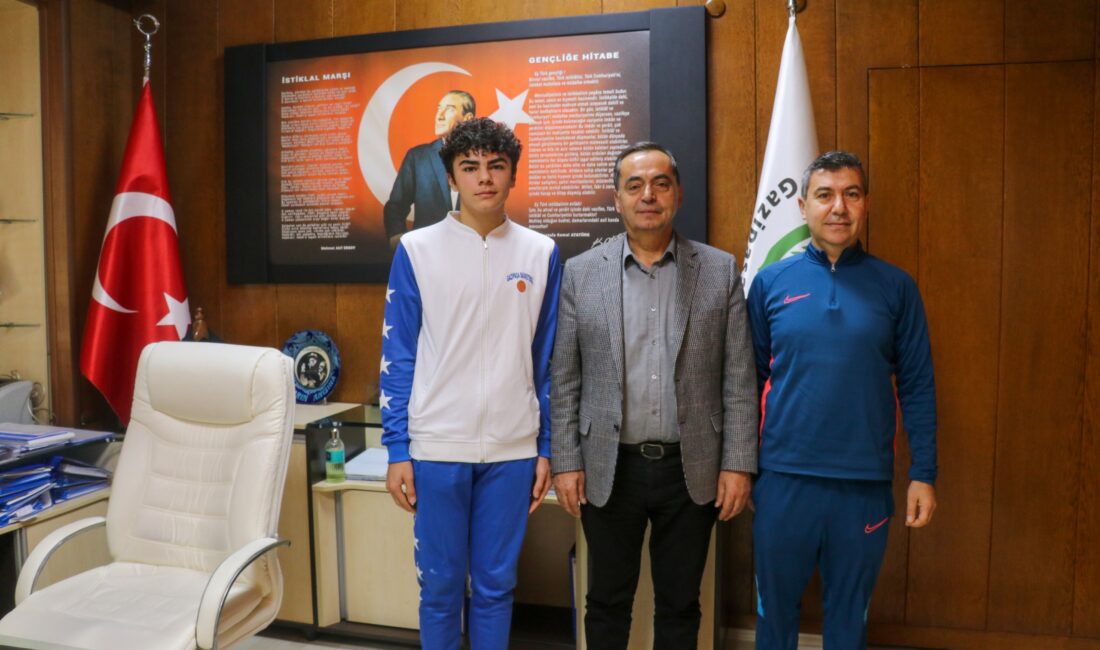 GAZİPAŞA BELEDİYESPOR OYUNCUSU TOPRAK