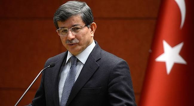 Ahmet Davutoğlu yeniden başkan.