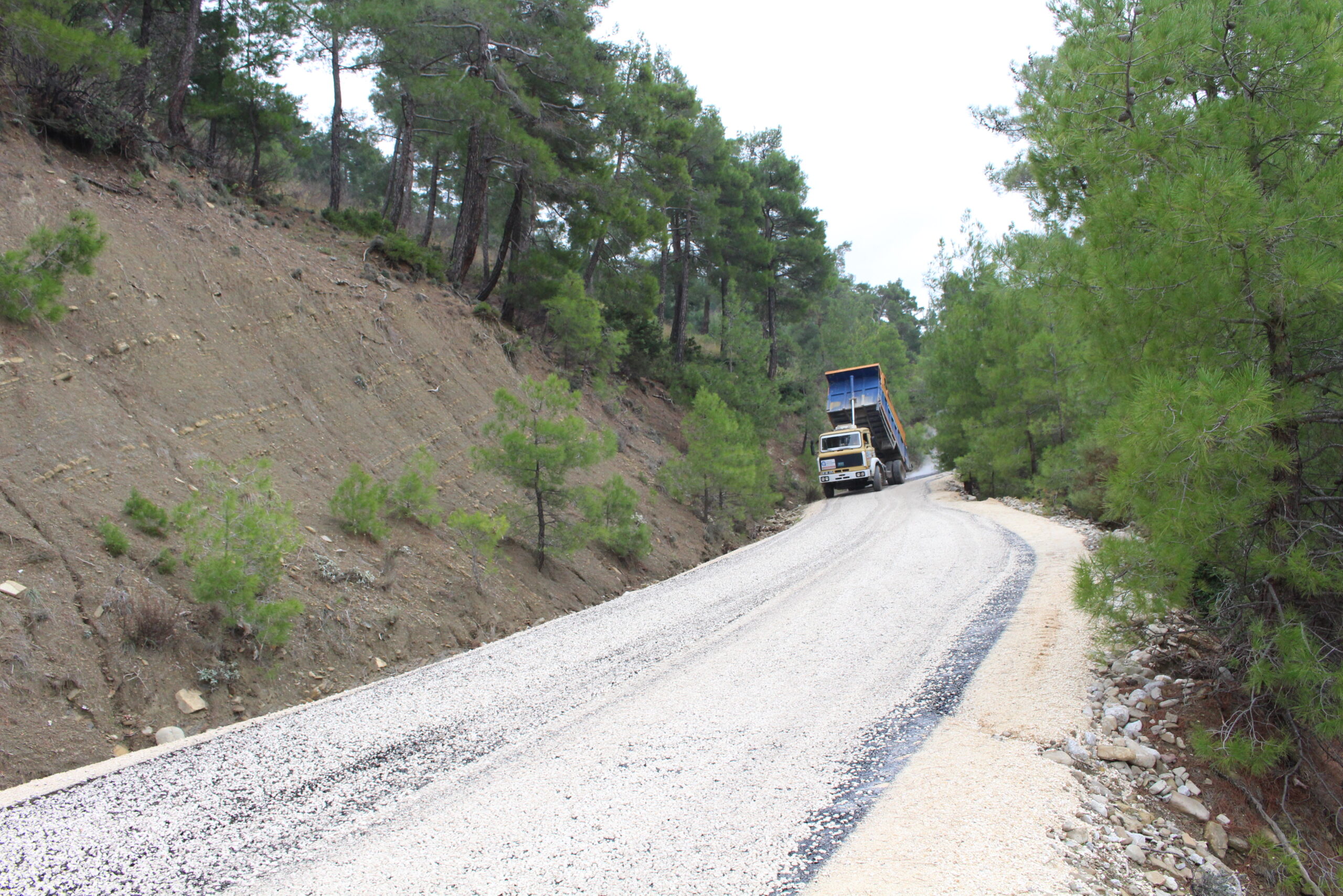 Manavgat burmahan beskonak emisyon asfalt calismasi 10 scaled