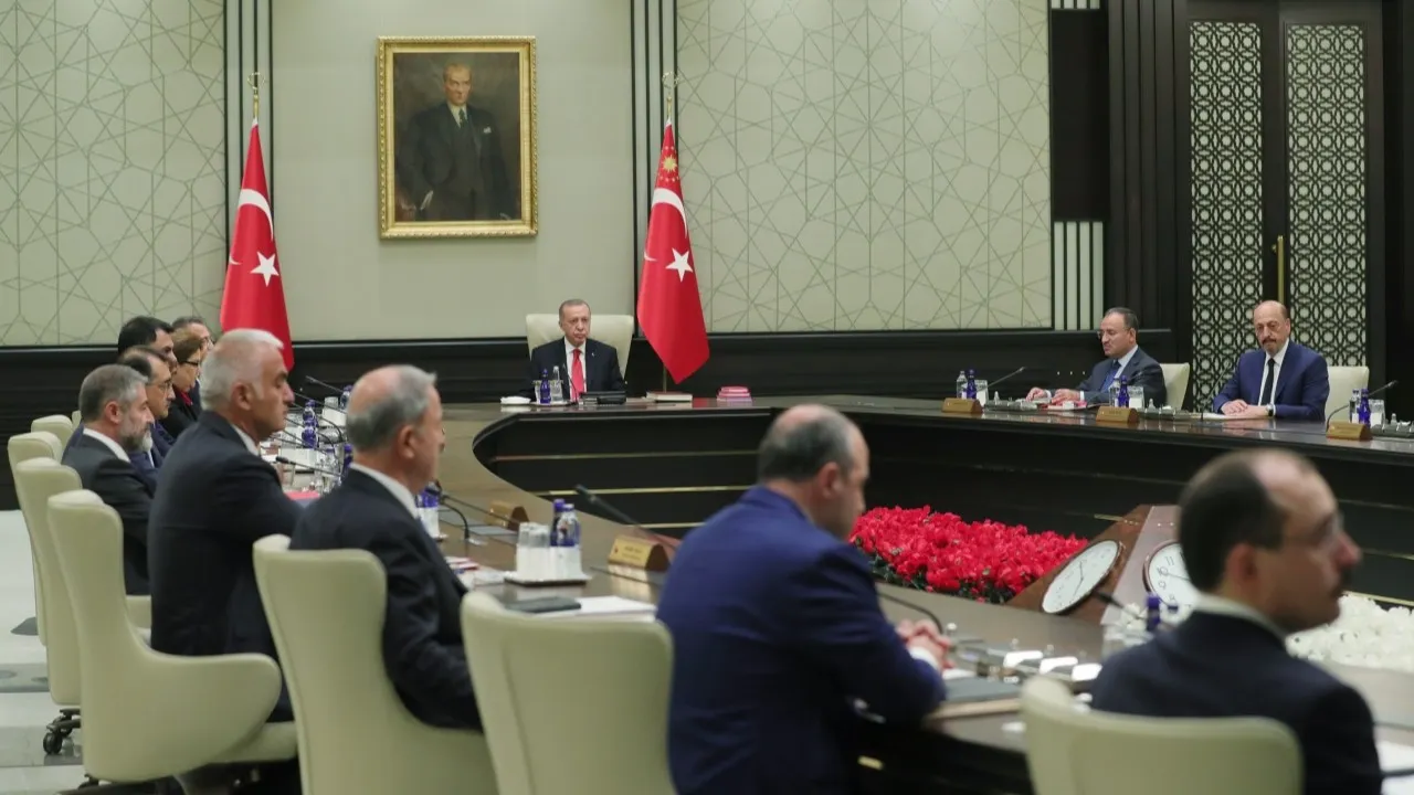 Kabine Yarın Toplanacak: Emekliler ve Terörle Mücadele Gündemde