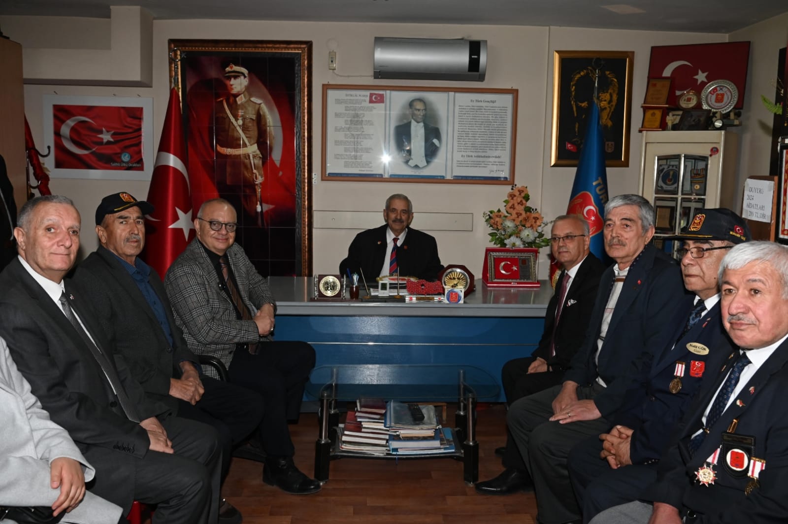 Başkan Cengiz Ergün Salihli’de Şehit Aileleri ve Gaziler İle Bir Araya Geldi