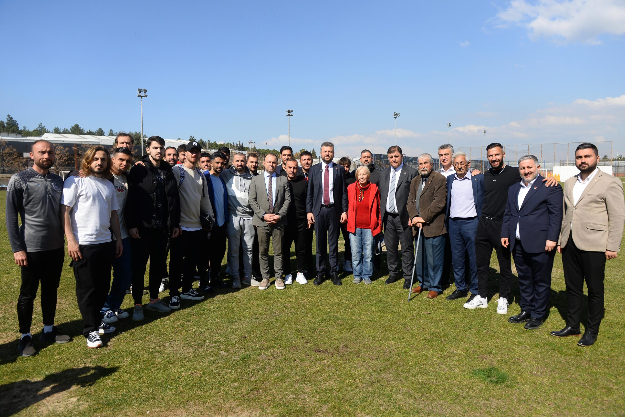 Görkem Duman’dan Bucaspor’a anlamlı ziyaret