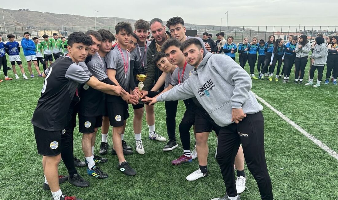 Pursaklar  Ankara Ragbi Şampiyonası’na Ev Sahipliği Yaptı