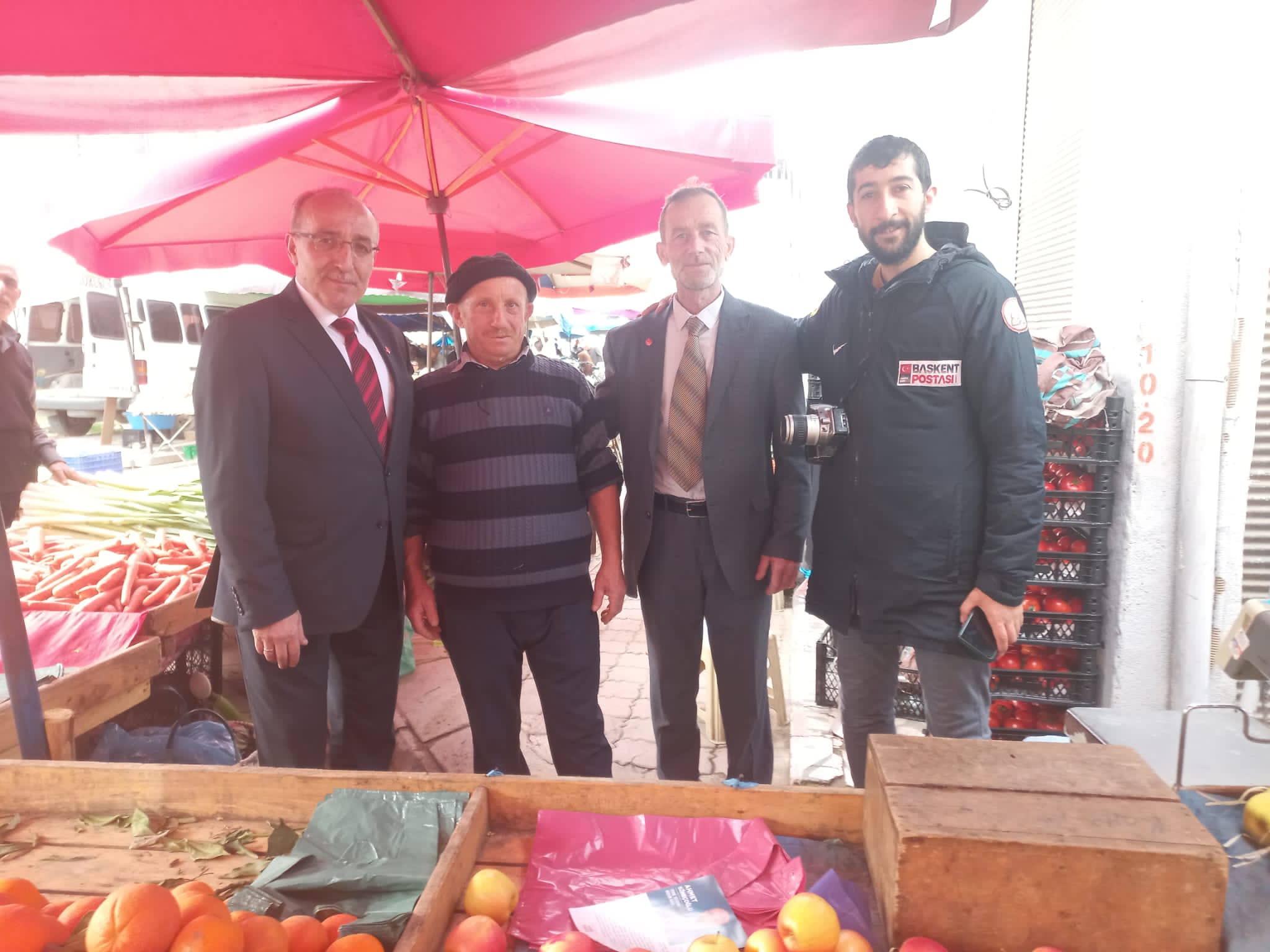 Ahmet Köneçoğlu Pazar Esnafını Ziyaret Etti