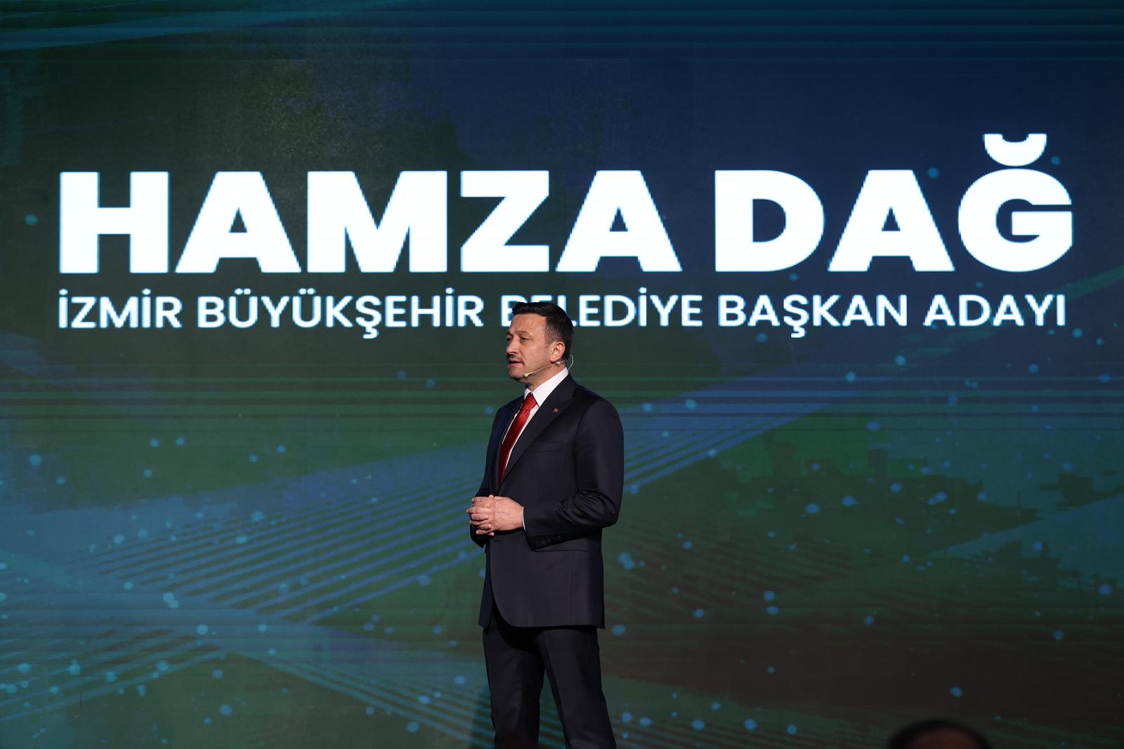 Hamza Dağ Eşsiz İzmir Vizyon Lansmanını gerçekleştirdi.