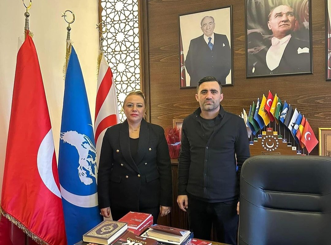 Bitkilerin Profesörü Kıbrıs'ta Ülkü Ocaklarını Ziyaret Etti