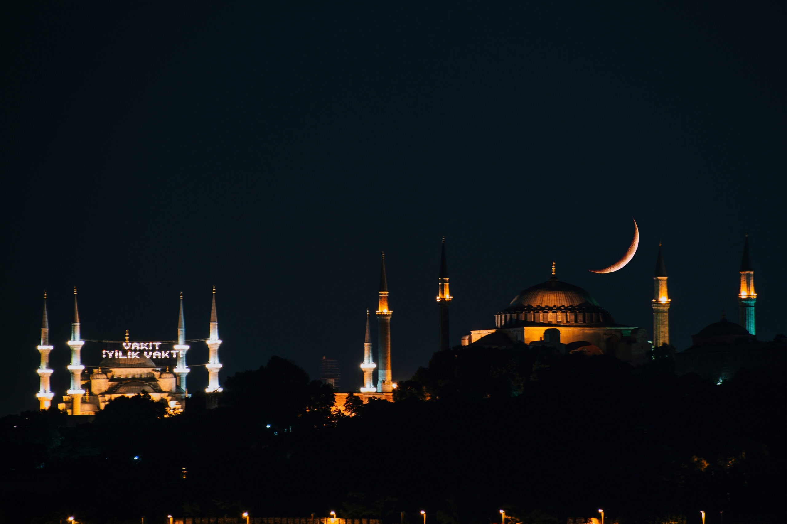 11 AYIN SULTANI RAMAZAN GELDİ! İŞTE RAMAZAN AYINDA SAĞLIKLI BESLENMENİN YOLLARI