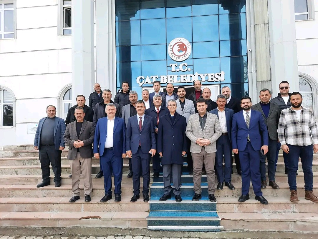 Kamil Aydın Çat Belediyesi’ni Ziyaret Etti