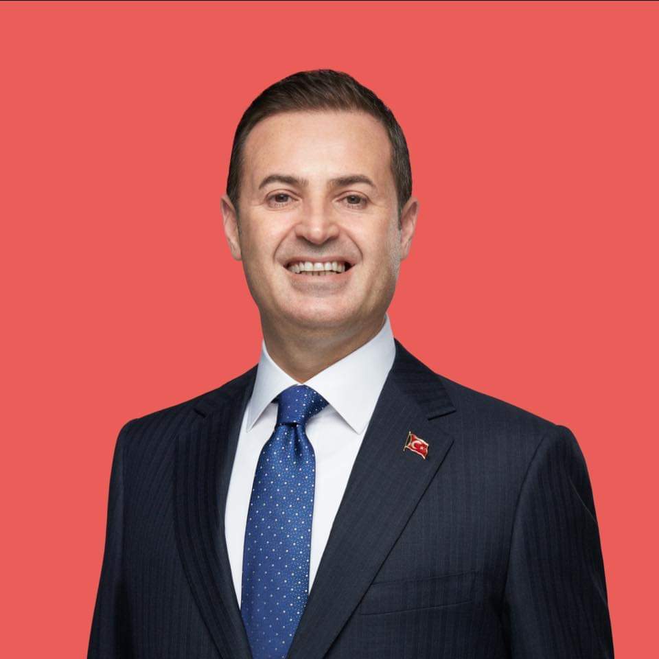 Ahmet Akın Kimdir?