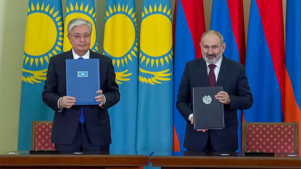 Kazakistan ve Ermenistan, Başkentlerini Kardeş Şehir İlan Etti