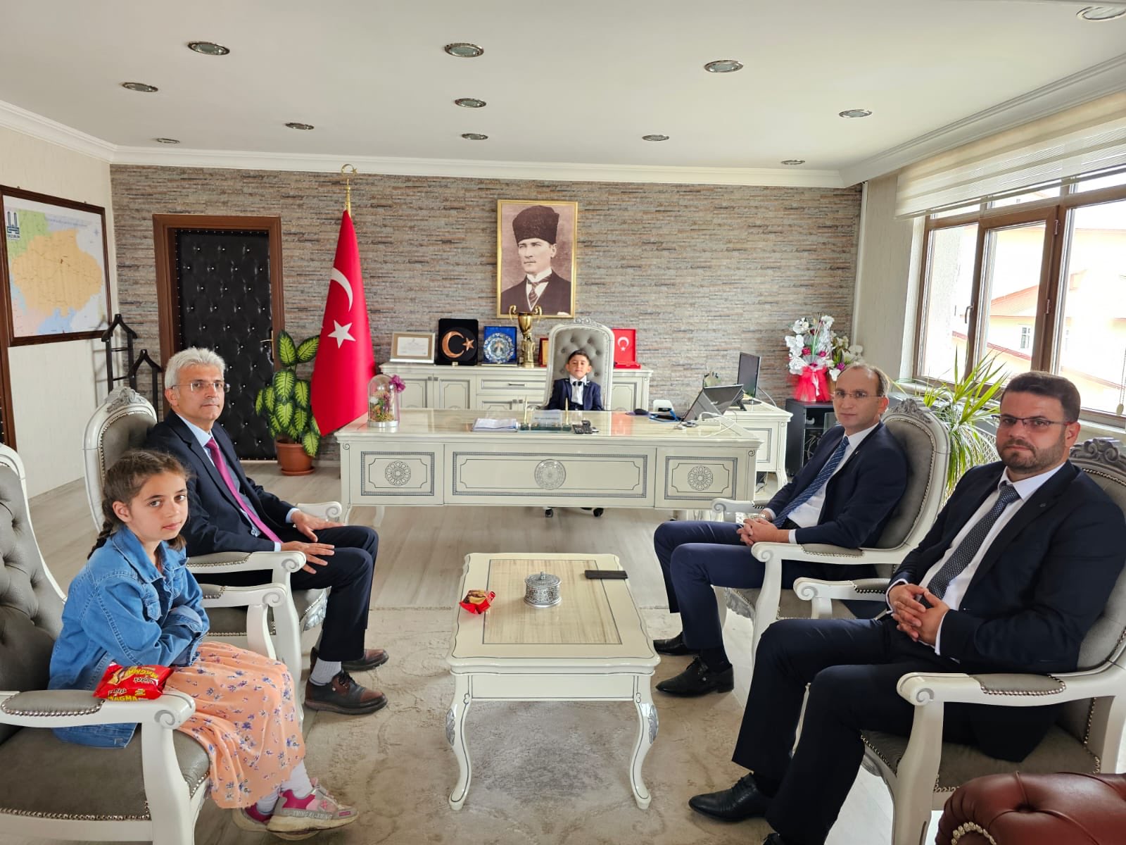 Kaymakamlık Makamı Geleceğimiz Olan Çocuklara Emanet Edildi