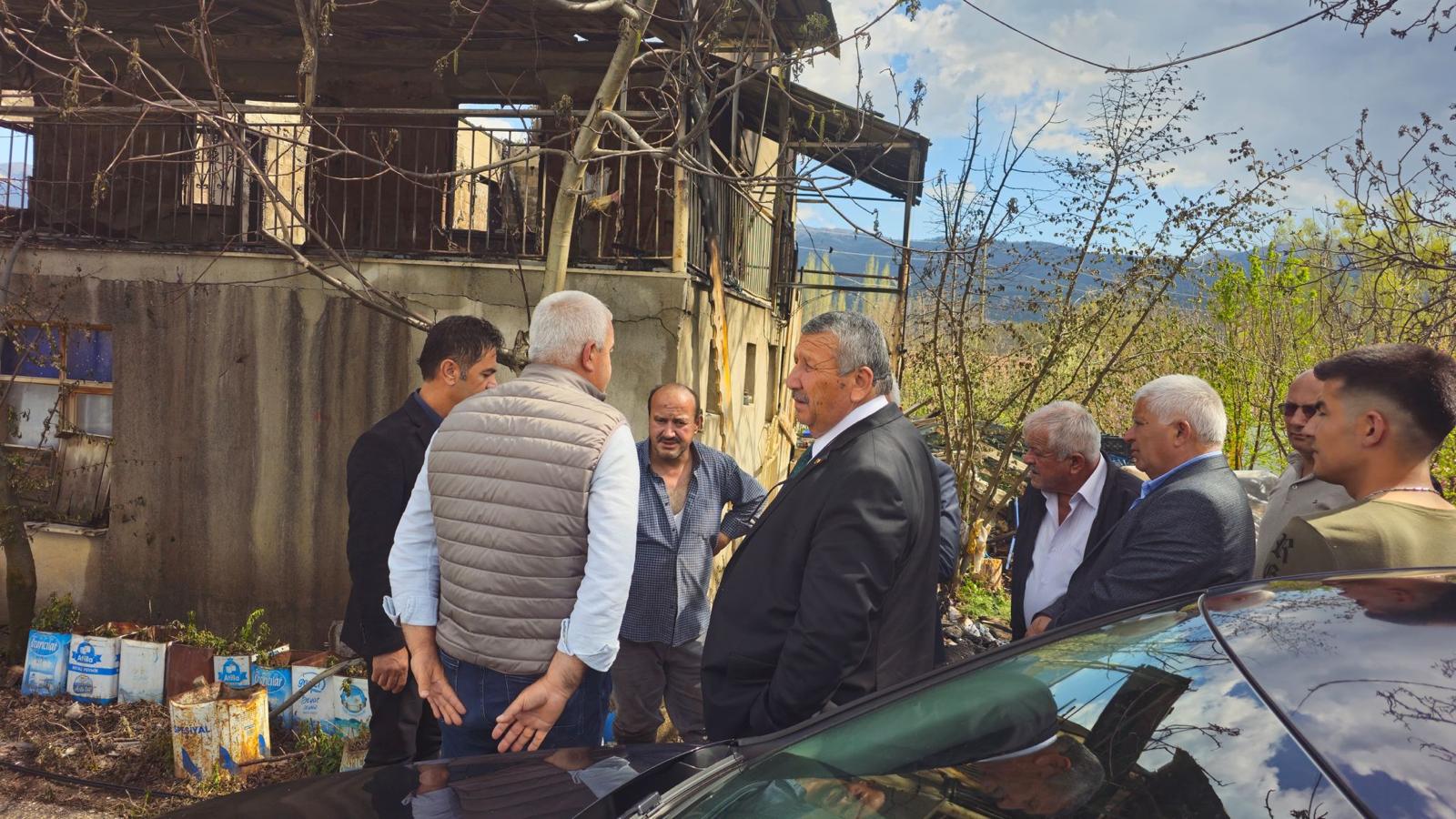Başkan Demirhan’dan evi yanan aileye geçmiş olsun ziyareti