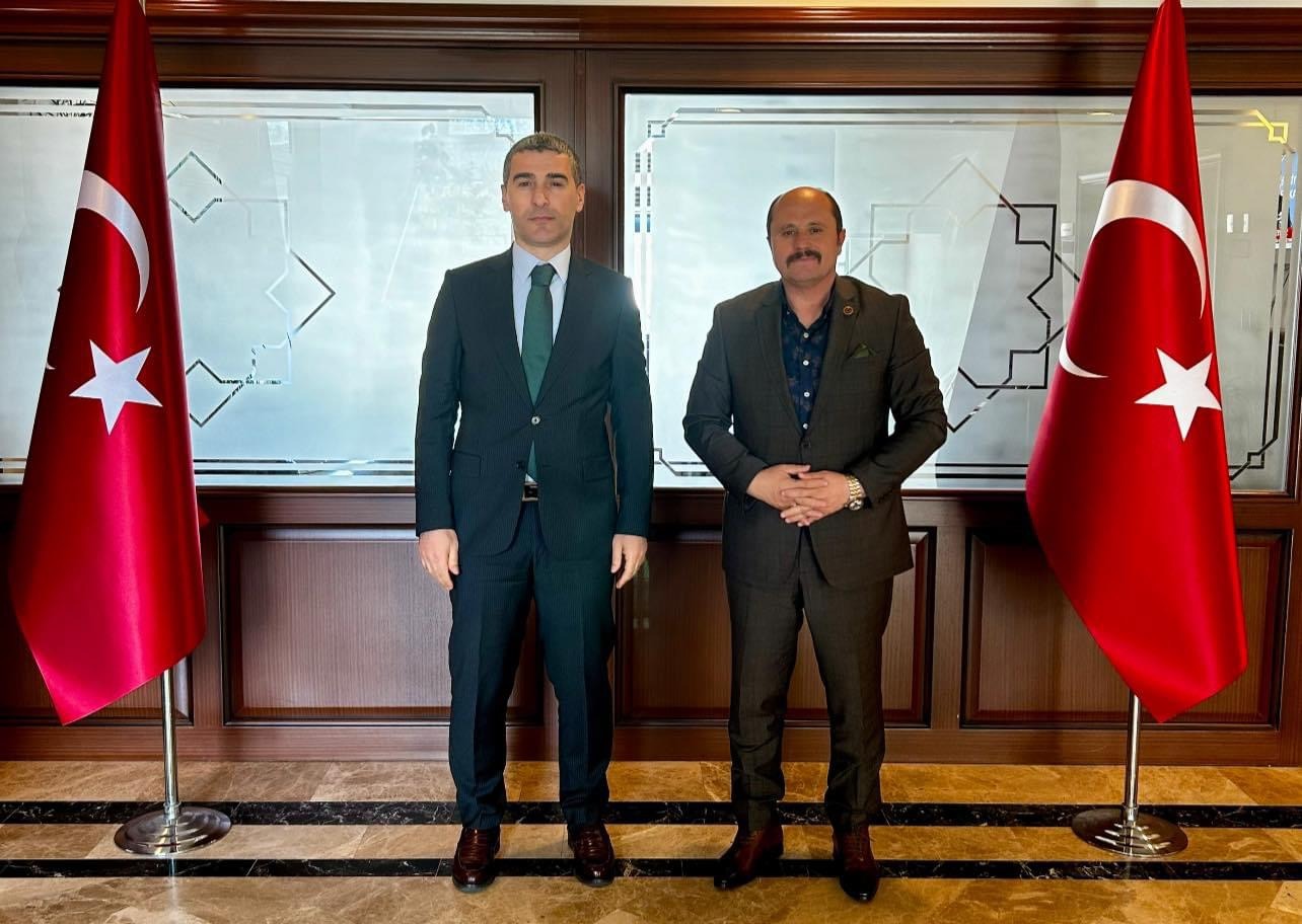 İsa Yalçın, Etimesgut Kaymakamı Naci Aktaş'ı makamında ziyaret etti