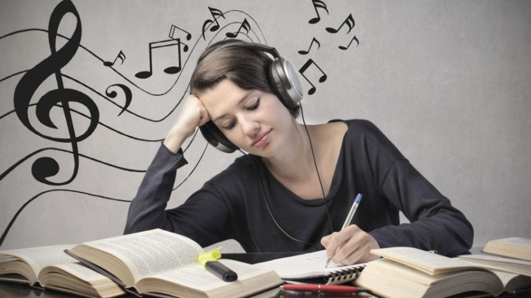Araştırma: Müzik Dinlemek ve Çalışmak – Performansınızı Nasıl Etkiliyor?