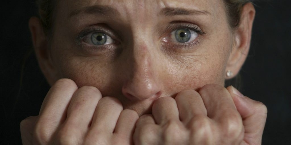 Östrojen Hormonunun Psikolojik Etkileri: Kadınlarda Korku ve Endişe Bozukluklarının Arkasındaki Bilim