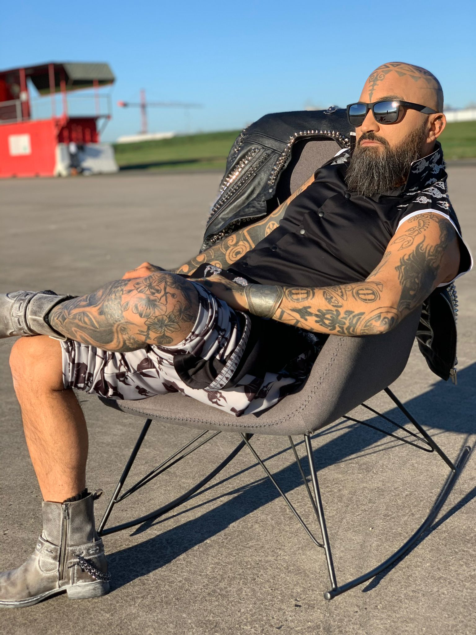 URIEL SALNAITIS YOGUN  BAKIMDAN CIKTI ! ...