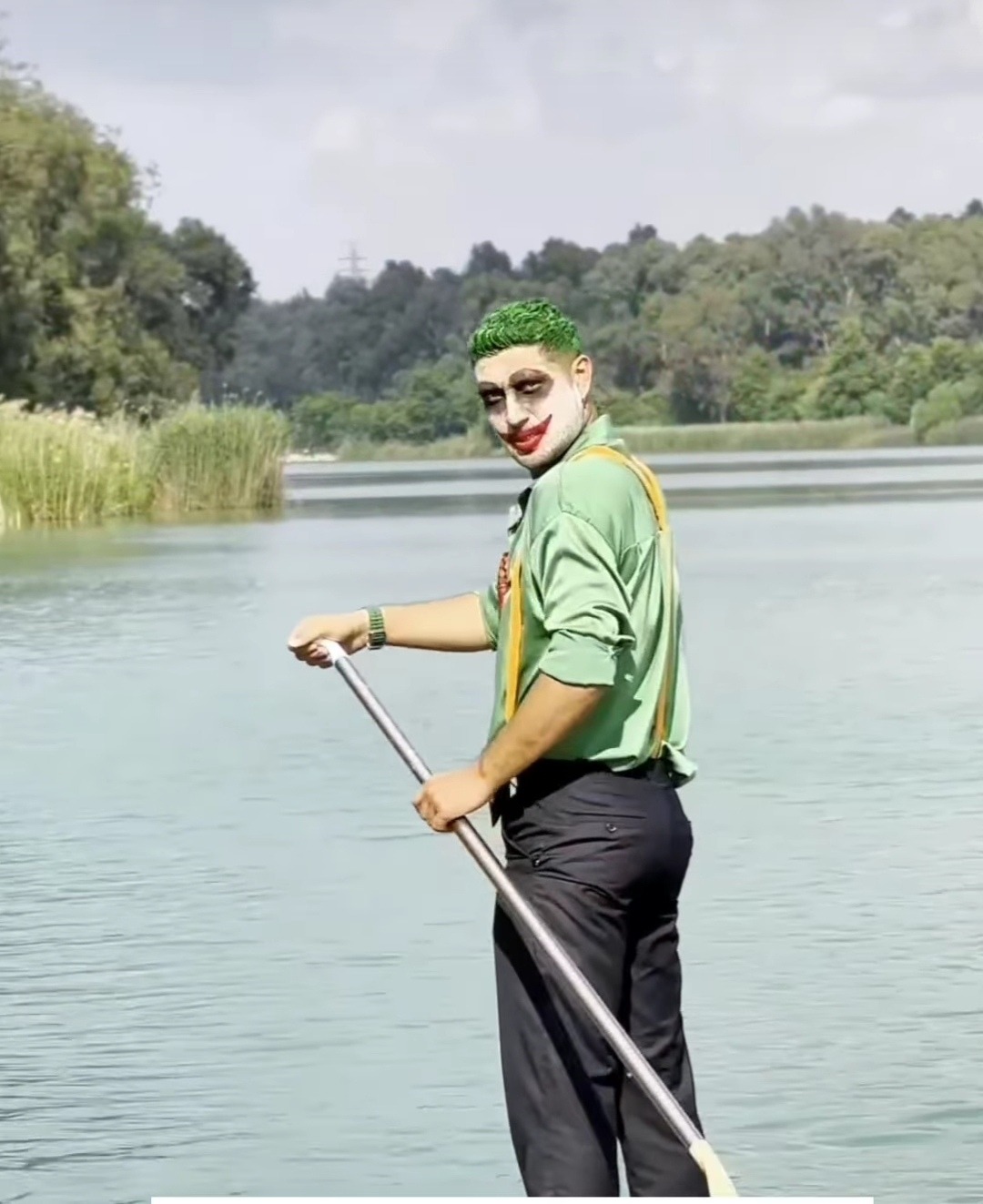 Adana Seyhan Nehrinde Renkli Kostümlerle Kano Yarışları